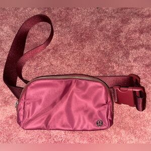 Lululemon Belt Bag Mulled Wine 1L
